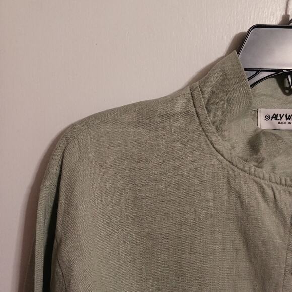 Aly Wear linen shirt sz L sage green button front lagenlook layering breathable - Picture 2 of 10